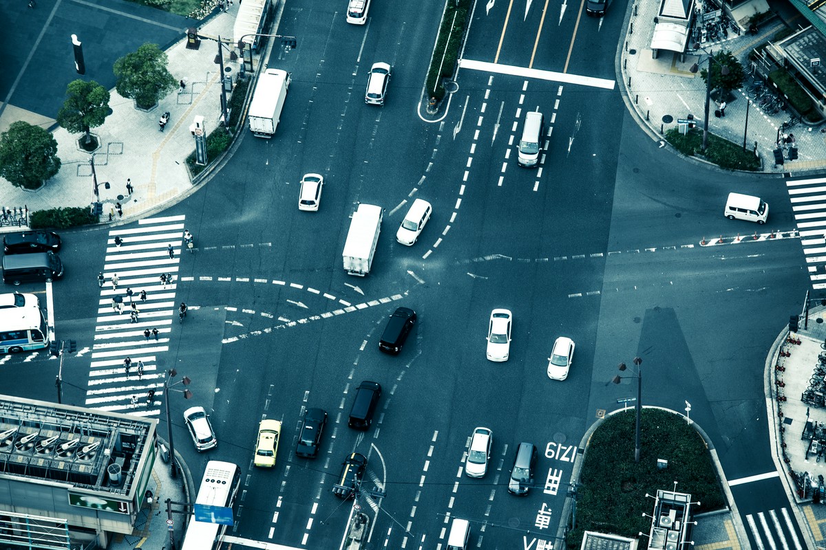 Wynajem luksusowych i sportowych samochodów w Warszawie